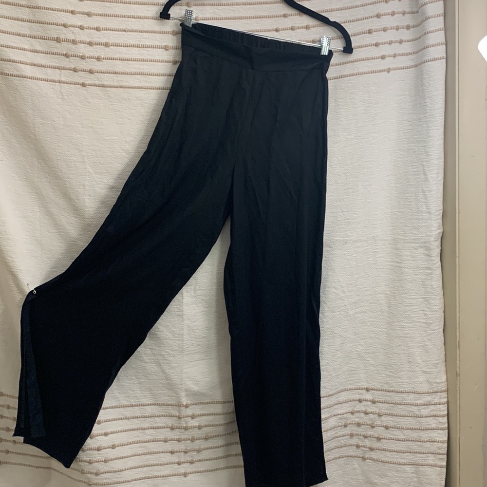 Black Lightweight pants~Size  XS ~ Slit to the knee.